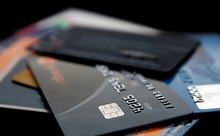 Совершение покупок с найденной банковской карты является преступлением 