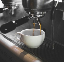 Чтобы заняться предпринимательской деятельностью намеревался купить кофейный аппарат, но «продавец», получив оплату, не поставил оборудование